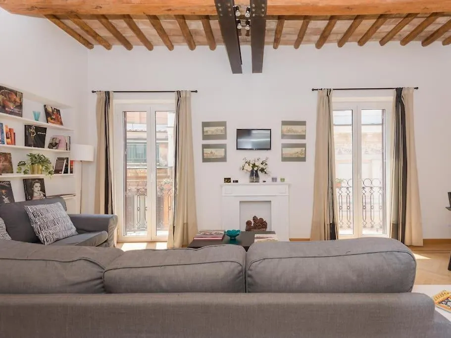 Trevi Fountain Luxury Apartment Rome