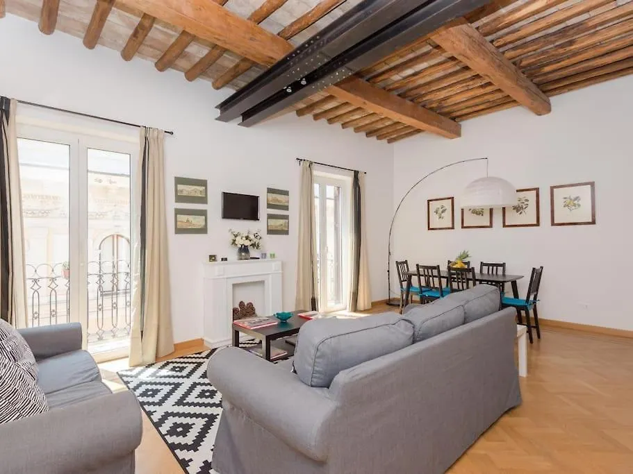 Trevi Fountain Luxury Apartment Rome