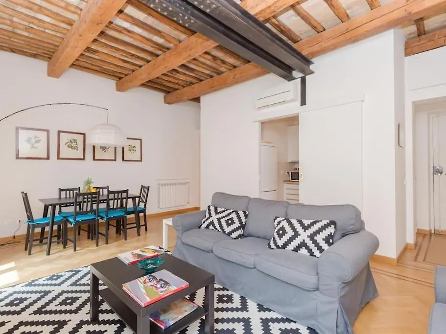 Trevi Fountain Luxury Apartment Rome