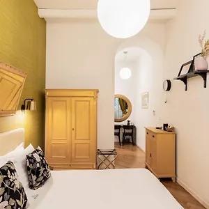 Vittoria Charme Rome
