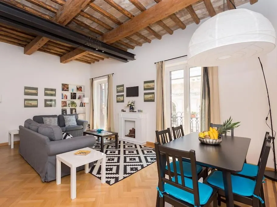 Trevi Fountain Luxury Apartment Rome